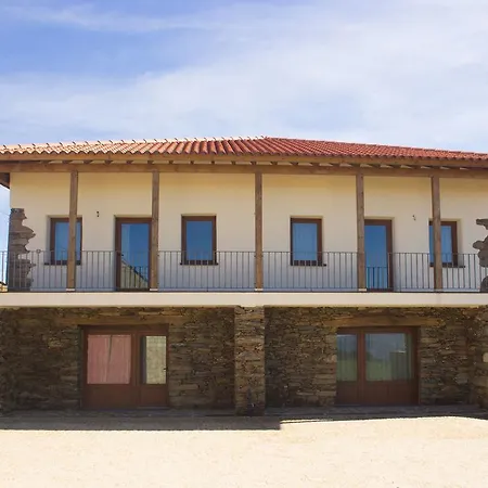Casa De Brito * Edral